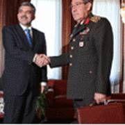BÜYÜKANIT IN ELİNDEKİ SIR ÇANTA
