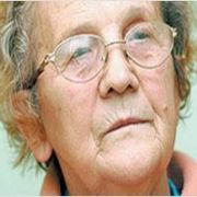 İŞE UÇAKLA GİDİP GELEN HIRSIZLAR KRALİÇESİ