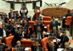 BAŞDENETÇİ YEMİNİNE CHP PROTESTOSU