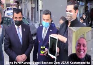 Cem Uzan Sosyal Medya İle Dert Dinledi