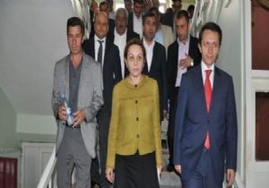 BOŞANMA DAVASI AÇTI, KORUMA İSTEDİ