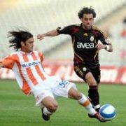 ARSLAN, BÜYÜKŞEHİRİ PARÇALADI