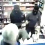 KILIÇLI, MASKELİ SOYGUNCULARI TEK BAŞINA PÜSKÜRTTÜ