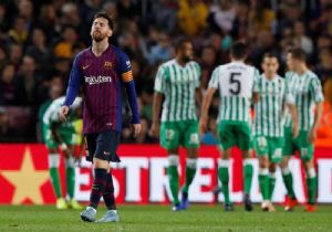 Barcelona Camp Nou’da dağıldı! 
