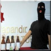 İSTANBUL U ATEŞE VEREN MOLOTOFÇU PKK LILAR YAKALANDI