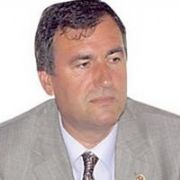 BAŞKANLIĞI KAYBEDEN AKP Lİ  BAŞKANA ESNAFTAN DAYAK