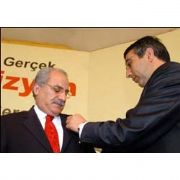 MUMCU: ERDOĞAN KUZU KUZU ÖZÜR DİLESİN  DEDİ