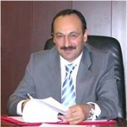 DURMAK YOK. BATAN GEMİNİN MALLARI SATILIYOR