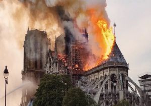   Notre Dame ı 5 Yılda Yeniden Yapacağız