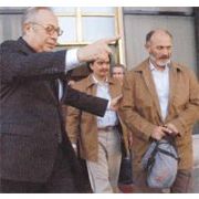 PARAŞÜTÇÜLERİ SÜNNİ MÜSLÜMAN OLMALARI KURTARDI