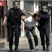 AKP PROTESTOSUNA MÜDAHALE