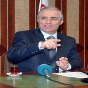 KARISINI DÖVENE SİLAH RUHSATI YOK