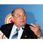 CHP, SAHTE OY PUSULASININ PEŞİNİ BIRAKMIYOR