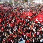 ŞIRNAK TA 20 BİN KİŞİ TERÖRÜ LANETLEDİ