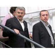 BEŞ BÜROKRAT İPTEN NASIL DÖNDÜ