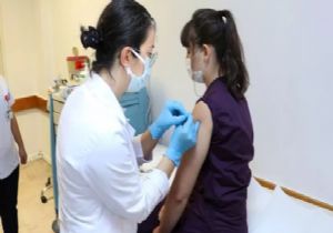 Koronavirüs Aşısı İçin Başvuru Patlaması