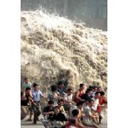 İŞTE TSUNAMİ DEHŞETİ...