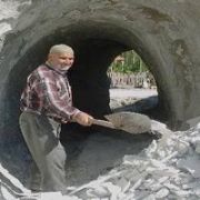 KAFASI BOZULDU KAZMA KÜREKLE DAĞA TÜNEL AÇTI