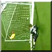 FUTBOL TARİHİNDE BÖYLE UYANIK KALECİ GÖRÜLMEDİ!