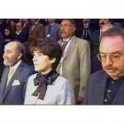 BU MİLLETİN ÖDEDİĞİ VERGİDEN ALDIĞI MİLLETVEKİLİ MAAŞINI AFİYETLE YİYOR AMA İSTİKLAL MARŞINI OKUMUYOR