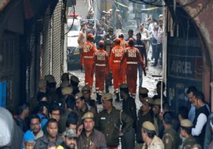 Hindistan da Fabrika Yangını,43 Ölü