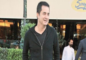 Acun un Dudak Uçuklatan Yeni Arabası!