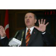 ERDOĞAN IN GÜNDEMİNDE YENİ MEDYA VAR!