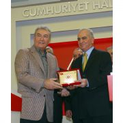  KRİZ ÇÖZELİM DERKEN REJİM SORUNU ORTAYA ÇIKARDILAR 
