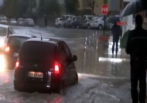 Antalya, Yağmur ve Fırtınaya Teslim Oldu