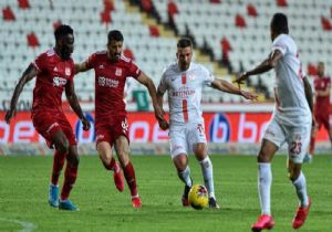 Antalya dan YiğidoyaAğır Darbe 1-0