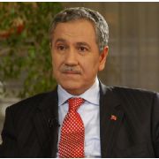 BÜLENT ARINÇ KABİNE DE YOK