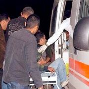 ASKERİ ARAÇ DEVRİLDİ: 16 YARALI