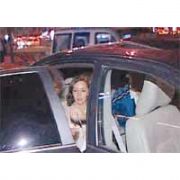 HANDE ATAİZİ NE SARHOŞ SALDIRISI