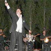 AZER BÜLBÜL. BABAM DA ÖLSE SAHNEYE ÇIKARIM 