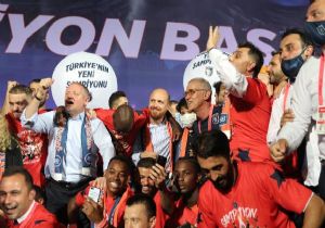 Bilal Erdoğan Şampiyonluk Kutlamasında