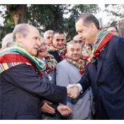 BAHÇELİ:  EL SIKIŞINCA KIRGINLIKLAR GEÇMEZ 