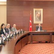 EKONOMİYLE İLGİLİ BAKANLARI ZOR GÜNLER BEKLİYOR