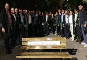 Barolar Pes Etmiyor