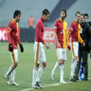 G.SARAY İDMANINDA YUMRUKLAR KONUŞTU!