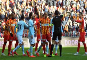 Başakşehir Kayseri de Ağır Yaralı 1-1