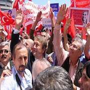 İLK MİTİNGDE HUKUKSAL ENDİŞE