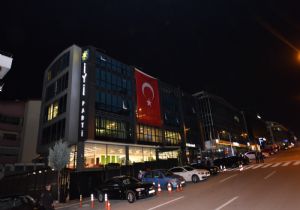 İYİ Parti Harekatı Bayrakla Selamladı