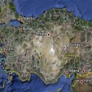 BİR KOMŞU DAHA SINIRINA TEL ÖRGÜ ÇEKİYOR!