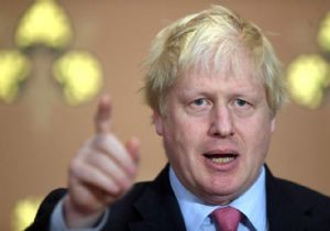 Boris Johnson Hastaneye Kaldırıldı