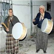 BUNLARDA DAVULCU KADINLAR