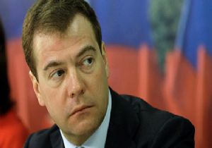 MEDVEDEV DEN ERDOĞAN A SURİYE TELEFONU!