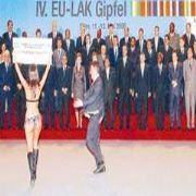 BİKİNİLİ EYLEM BOŞA GİTTİ
