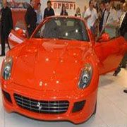 1.3 MİLYON EURO LUK FERRARİ TÜRKİYE DE