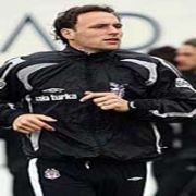 BEŞİKTAŞ LI FUTBOLCU DAN,  AÇIM  İSYANI