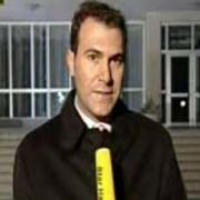 BÖBREK TAŞI AMELİYATINA ALINDI, BAĞIRSAĞI DELİNDİ
